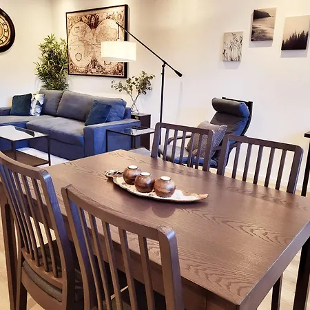 아파트 Zentral Und Ruhig Gelegene 3-zimmerwohnung Mit Gehobener Ausstattung *