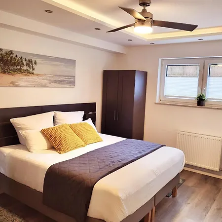 Zentral Und Ruhig Gelegene 3-zimmerwohnung Mit Gehobener Ausstattung 아파트